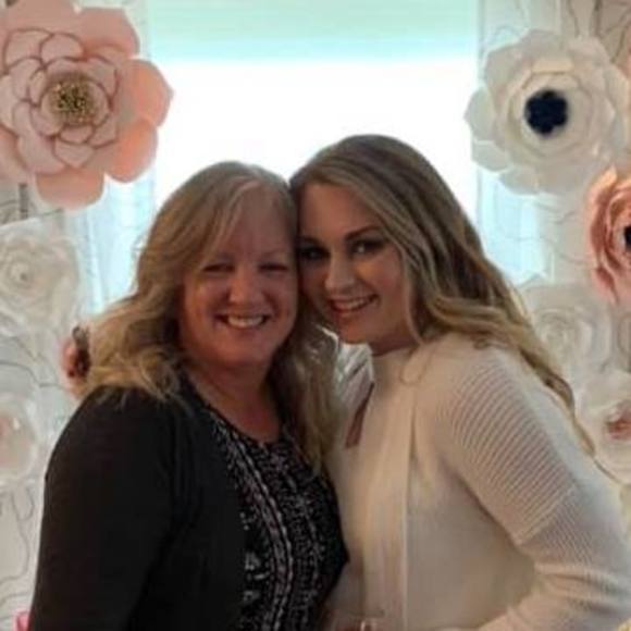 Meet your Posher, Shelley - Picture 1 of 1